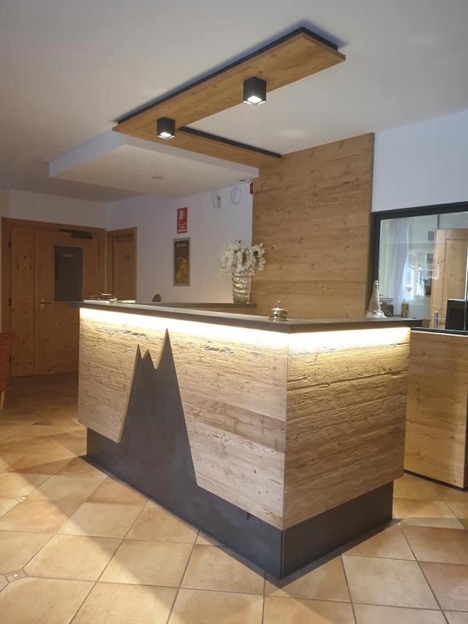 Alp Hotel Dolomiti Dimaro Exterior photo