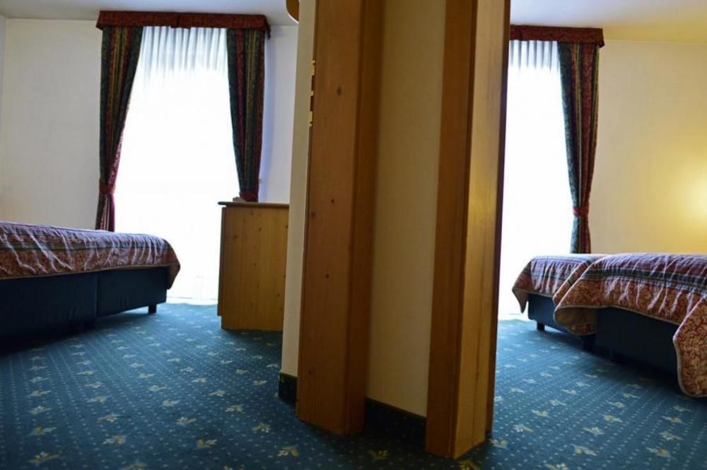 Alp Hotel Dolomiti Dimaro Exterior photo