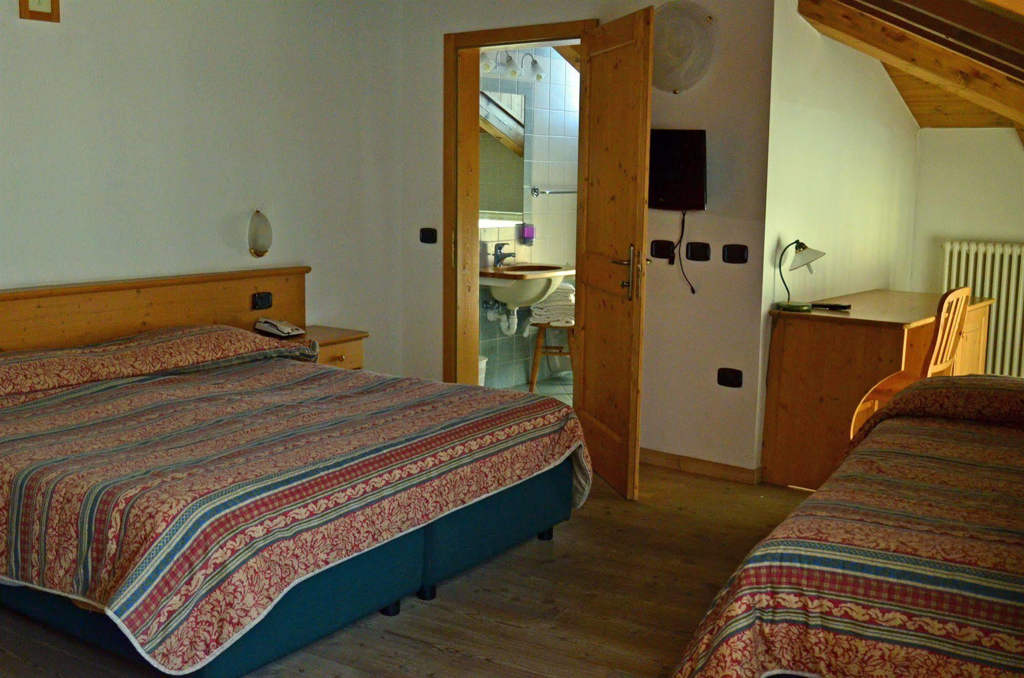 Alp Hotel Dolomiti Dimaro Exterior photo